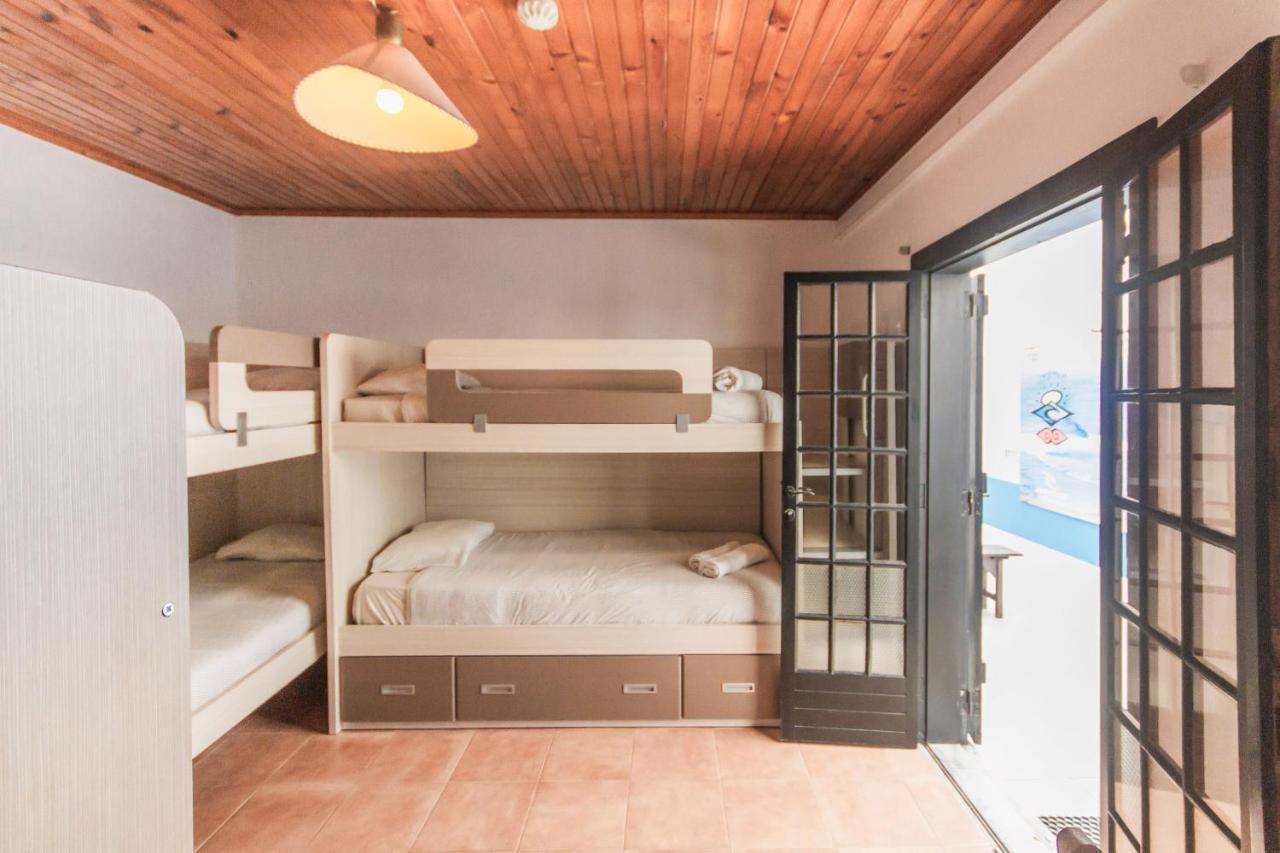 Estudios Lagido - Peniche Surf Camp Working Space & Surf フェレル エクステリア 写真